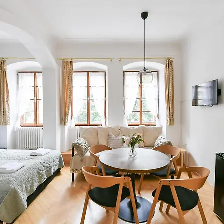 Tiny House Old Town פראג