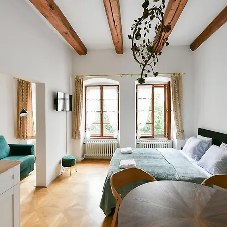 בית נופש Tiny House Old Town פראג